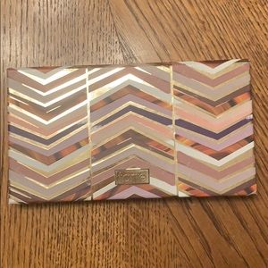 Tarte clay pallet
